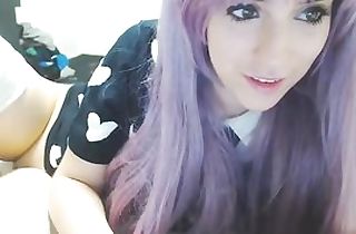 Ultra-cute anime cosplayer sweetie-pie more than webcam