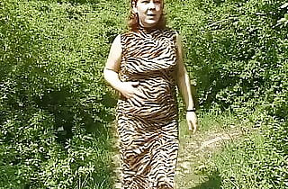 Old Curvy Dame – Solo Onanism and Pissing in the Forest Outdoors